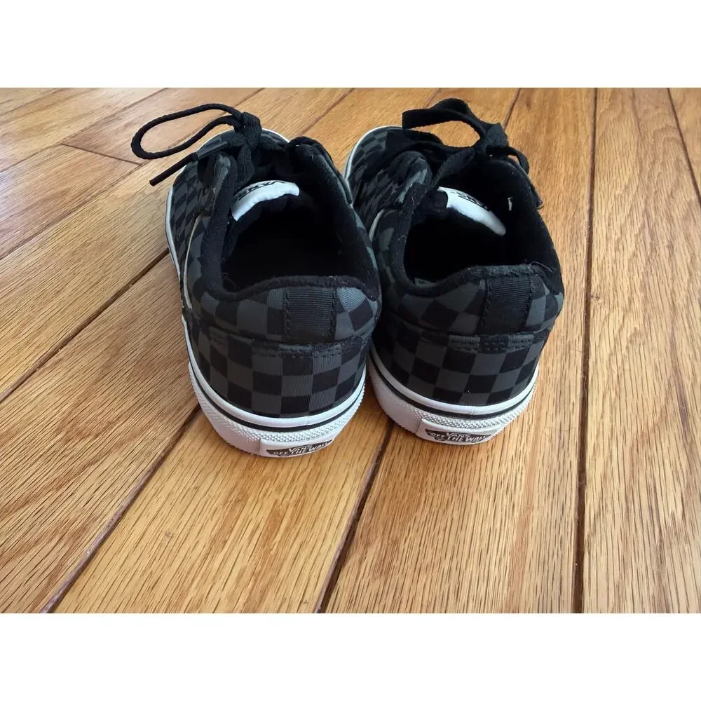 Vans Canvas Seldan Kids Youth Size 3 Black Grey Checkered Low Top Skate Shoes